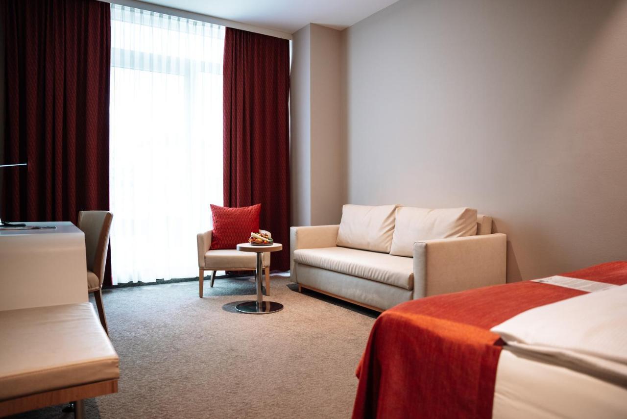 Centrale Hotel Und Restaurant Waldkraiburg Zewnętrze zdjęcie