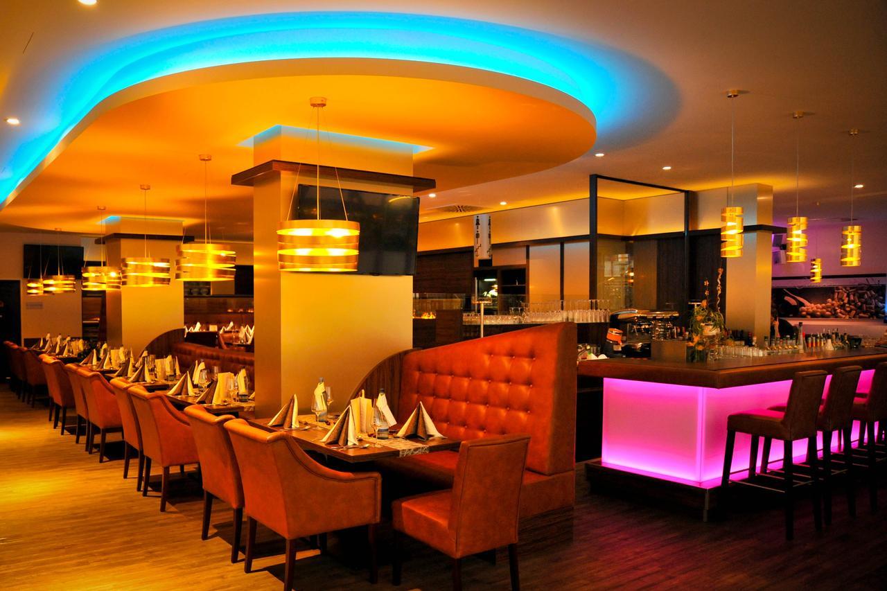 Centrale Hotel Und Restaurant Waldkraiburg Zewnętrze zdjęcie